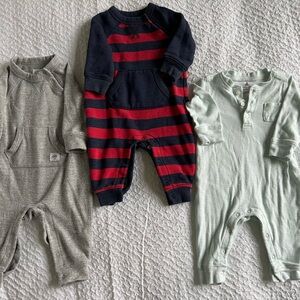 Lot of 3 babygap boys 3-6 months one piece.